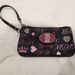XOXO Black and Pink Wristlet